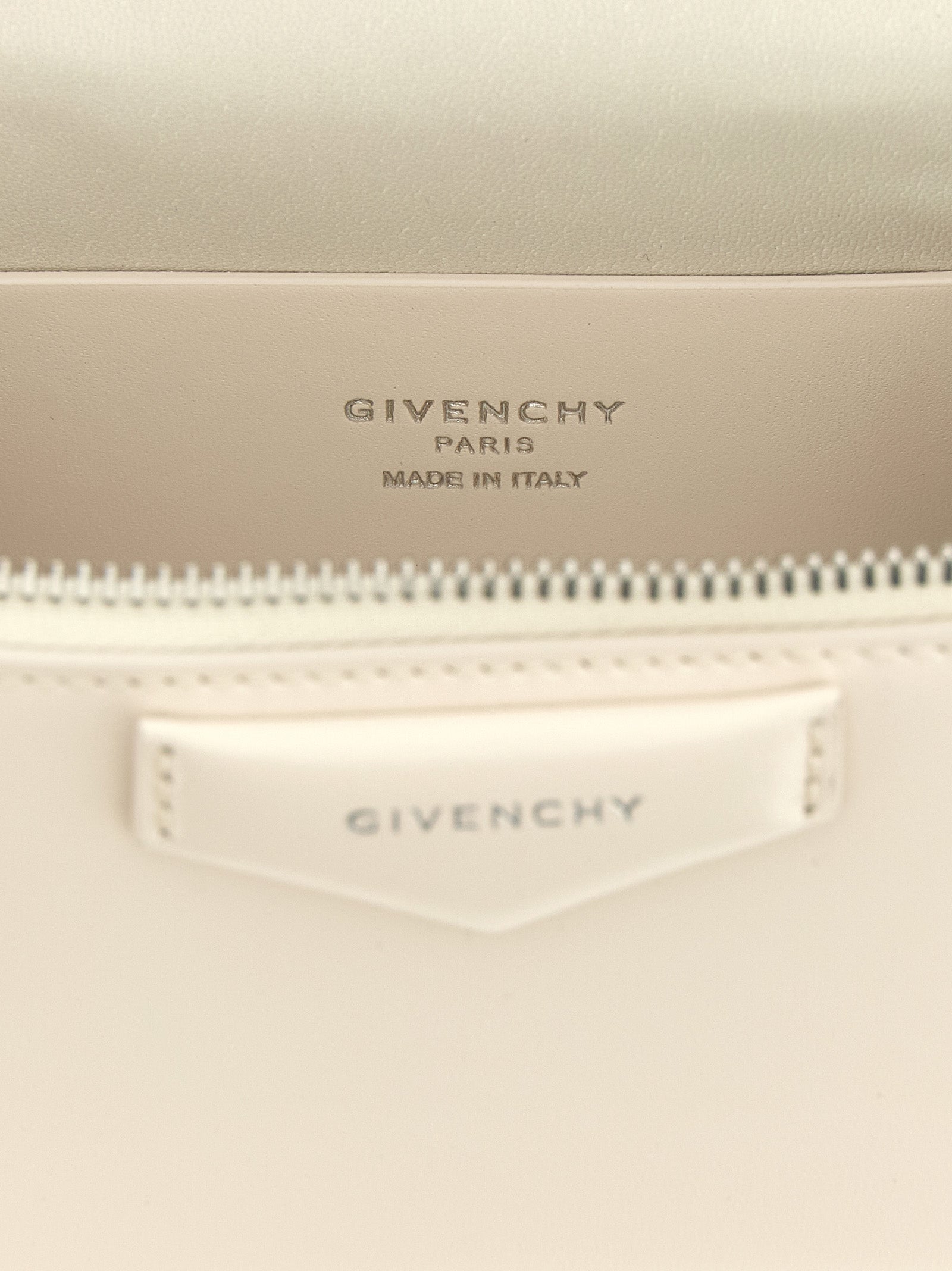 Givenchy 'Antigona' Handbag - Beauty Case
