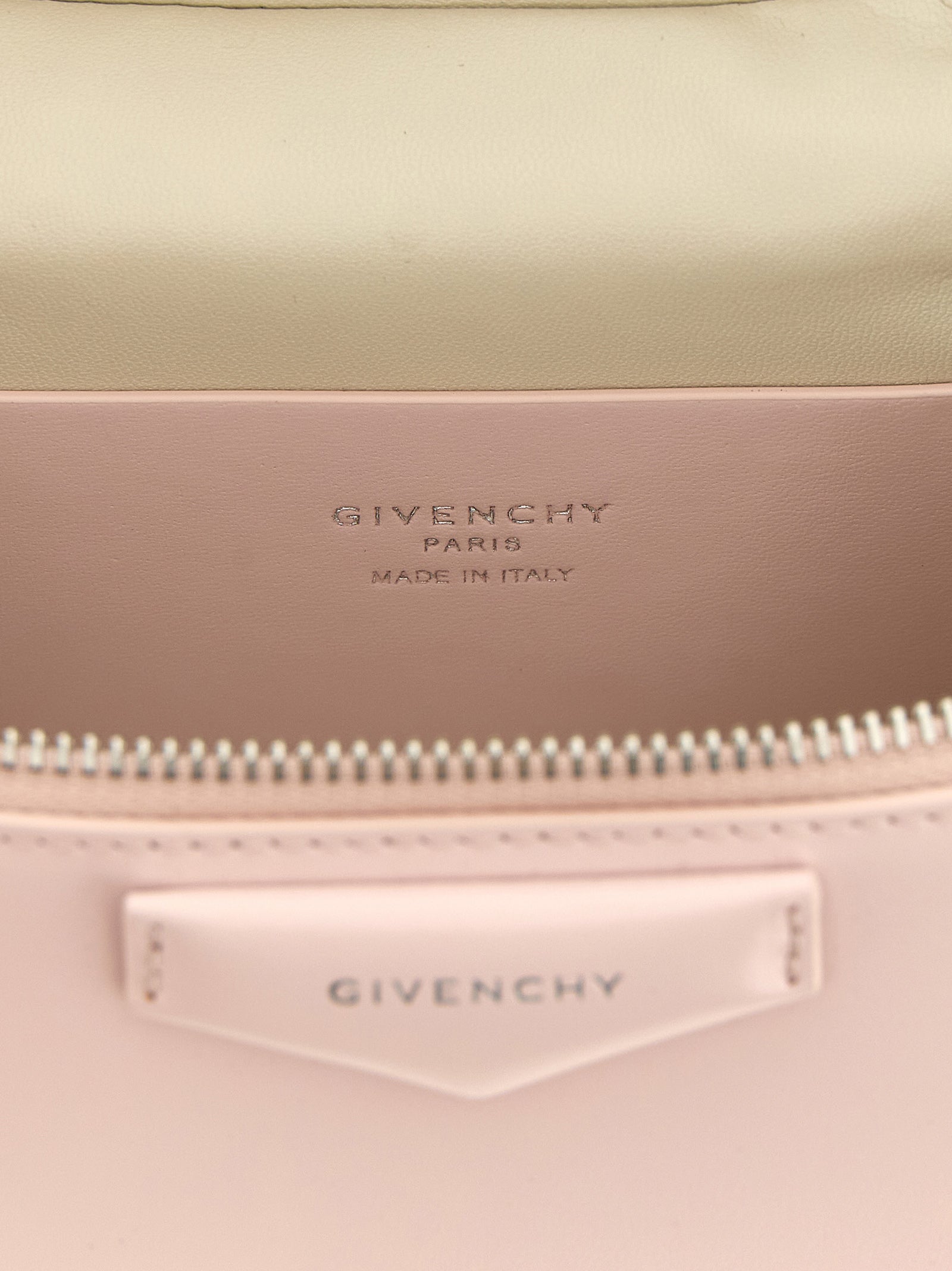 Givenchy 'Antigona' Handbag - Beauty Case