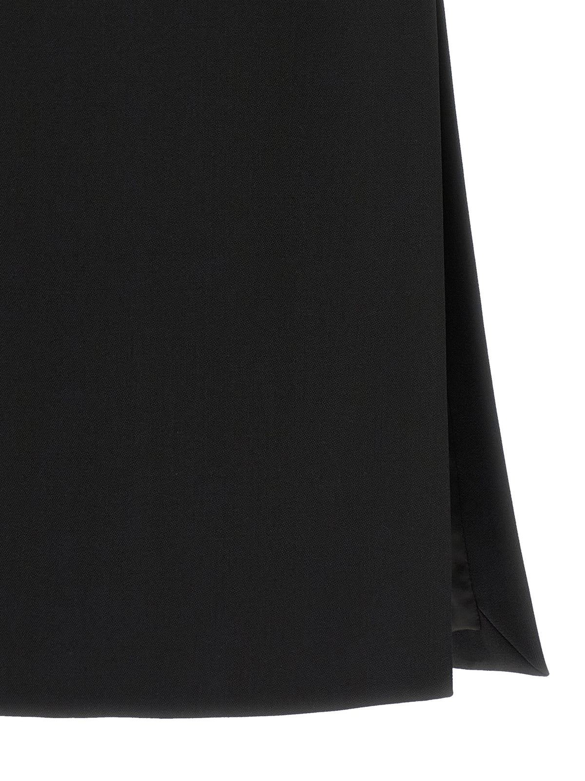 Fendi Skirt Of Sartorial Inspiration