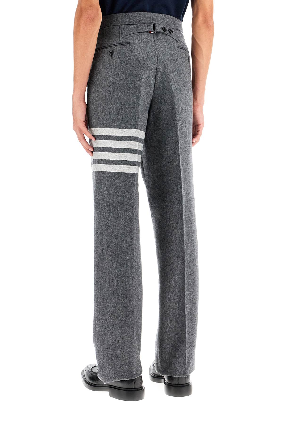 Thom Browne Re

Pants With Grey