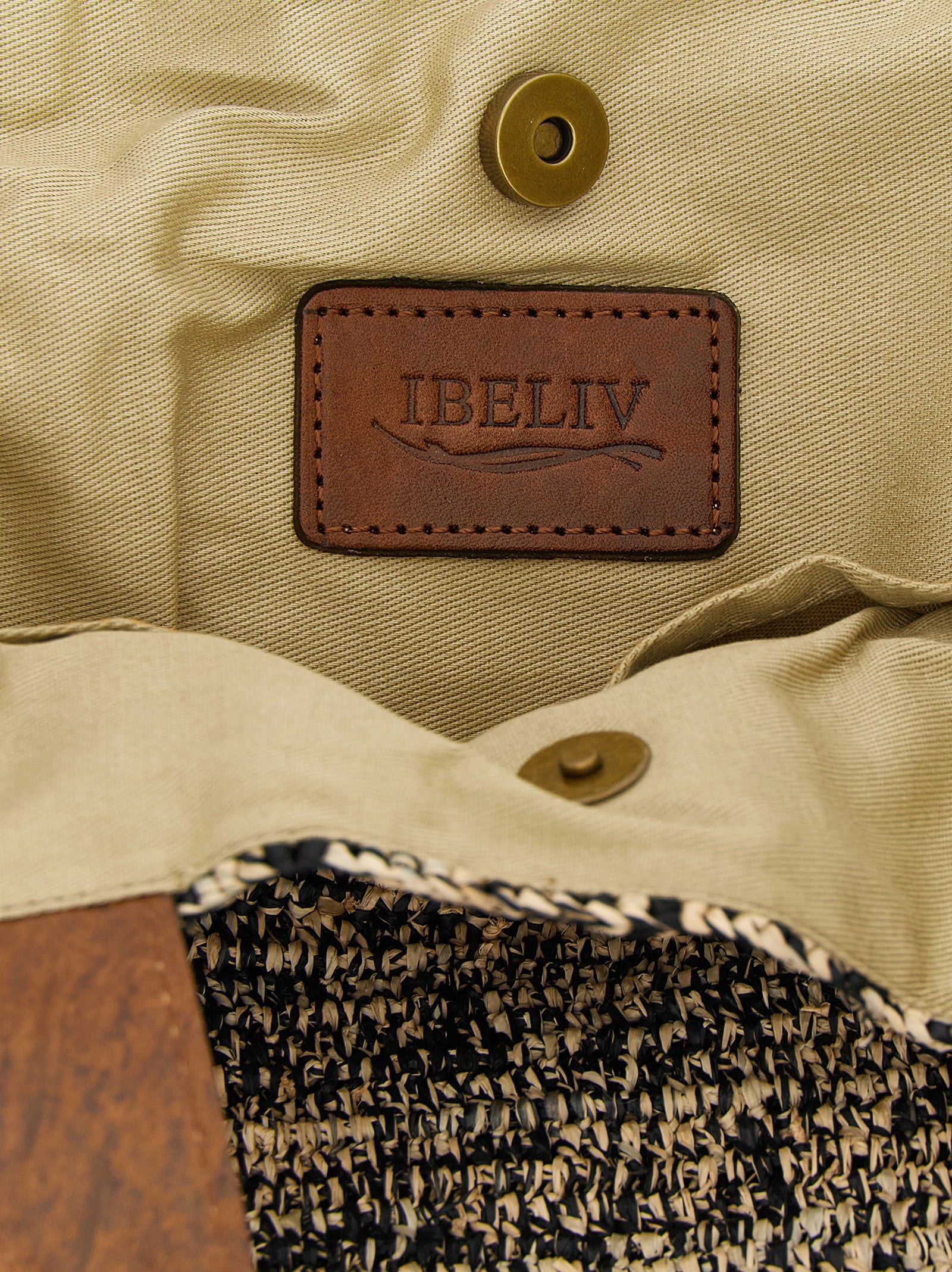 Ibeliv 'Onja' Handbag