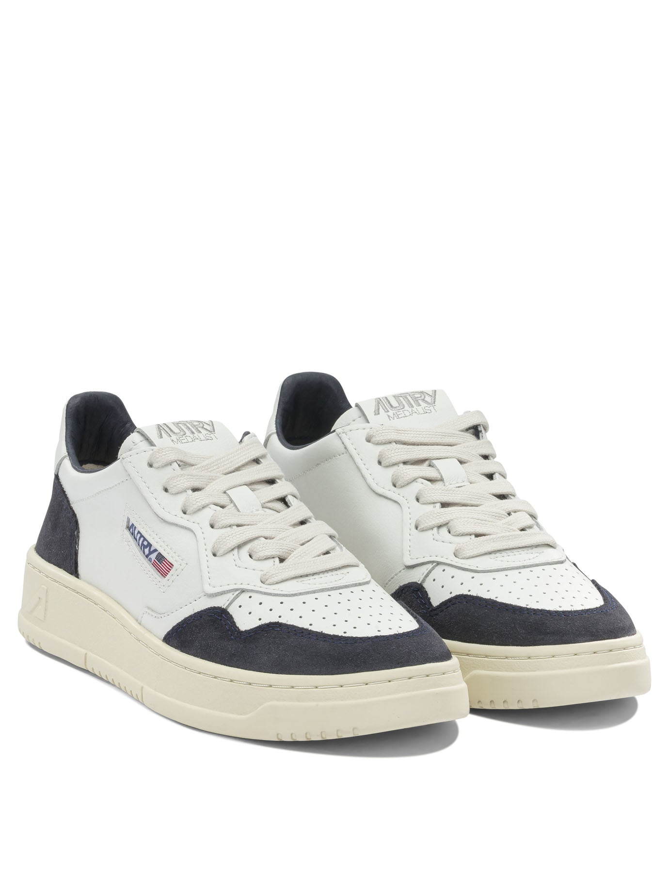 Autry Medalist Low Sneakers