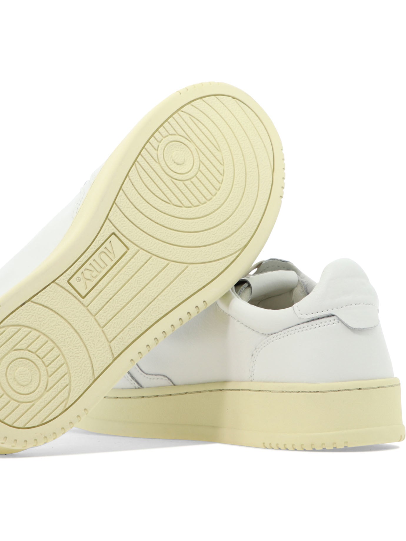 Autry Medalist Low Sneakers