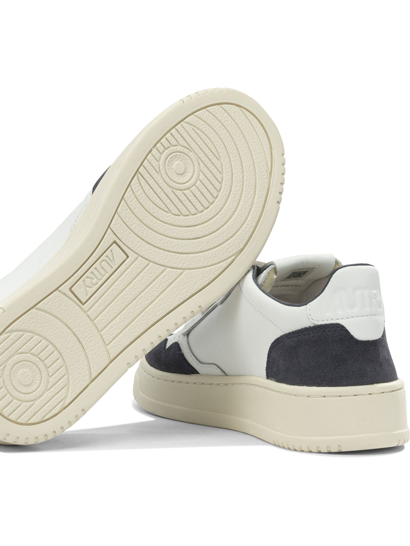 Autry Medalist Low Sneakers