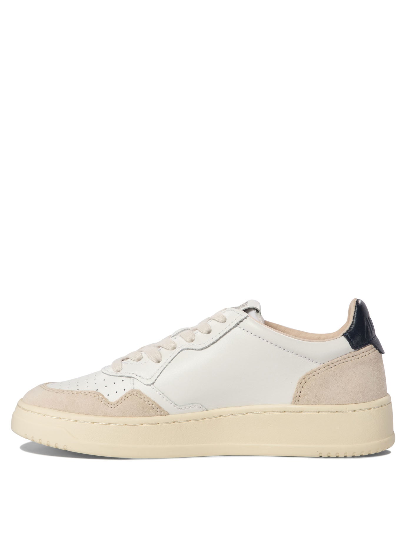 Autry Medalist Low Sneakers