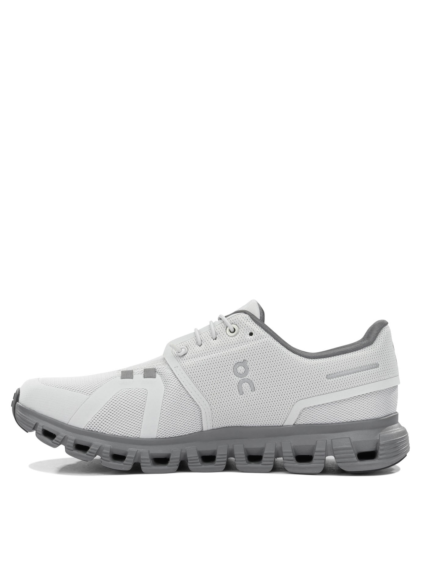 On Running Cloud 6 Low Sneakers