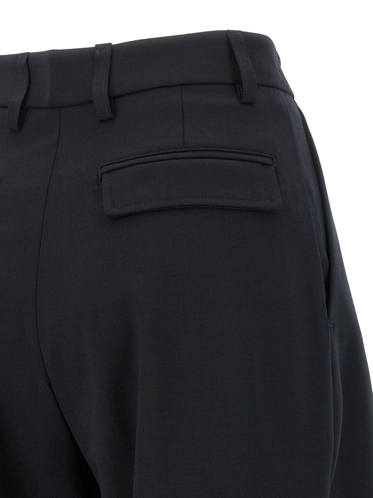 Thelatest 'Axel' Pants