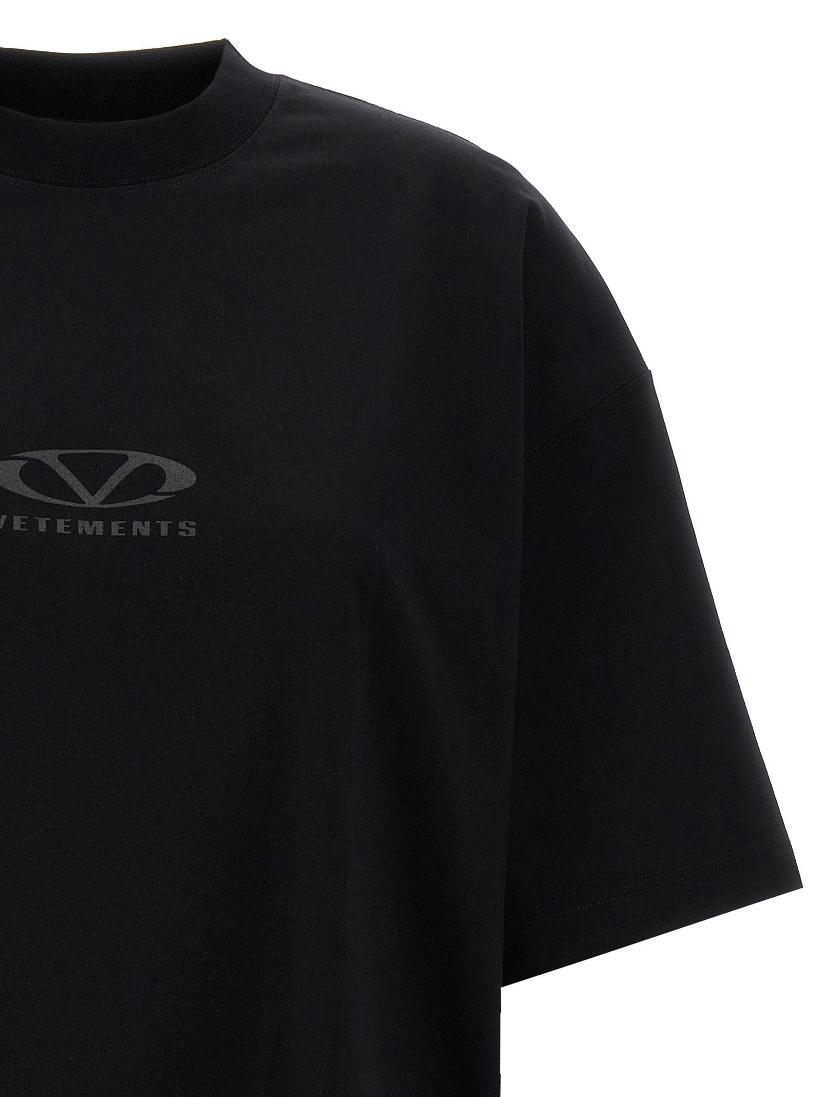 Vetements 'Oval Logo' T-Shirt