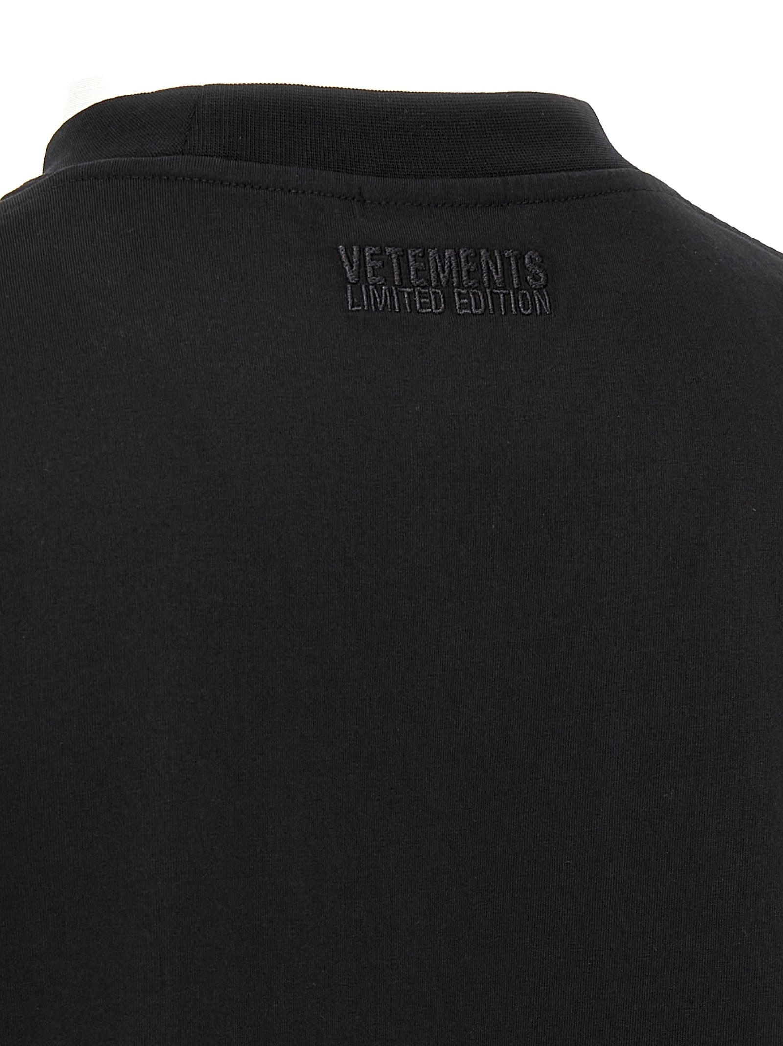 Vetements 'Oval Logo' T-Shirt