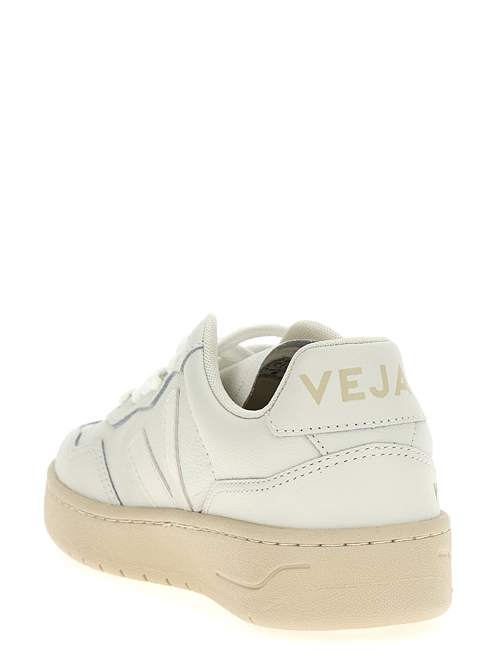 Veja 'V-90' Sneakers