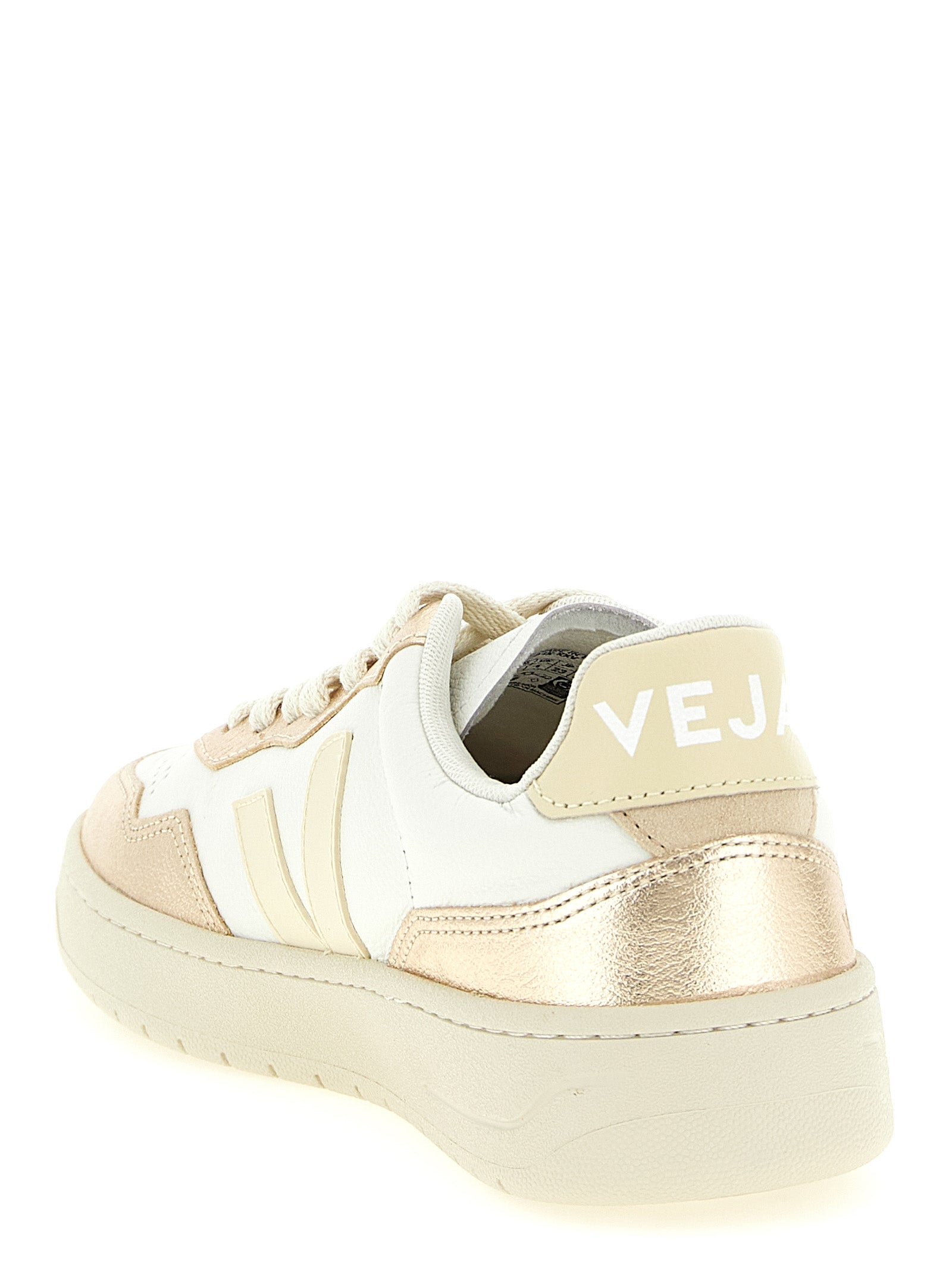 Veja 'V-90' Sneakers