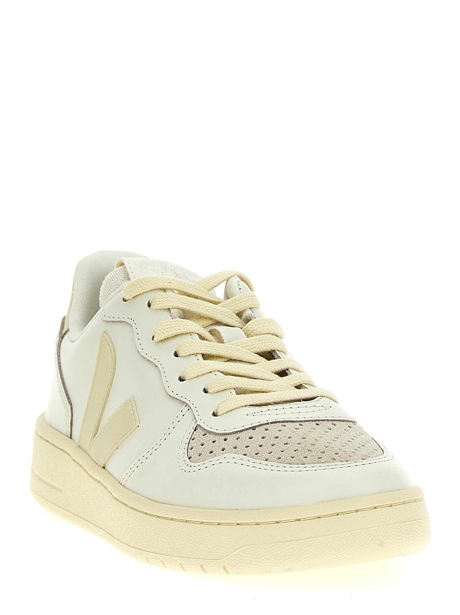 Veja 'V-10' Sneakers