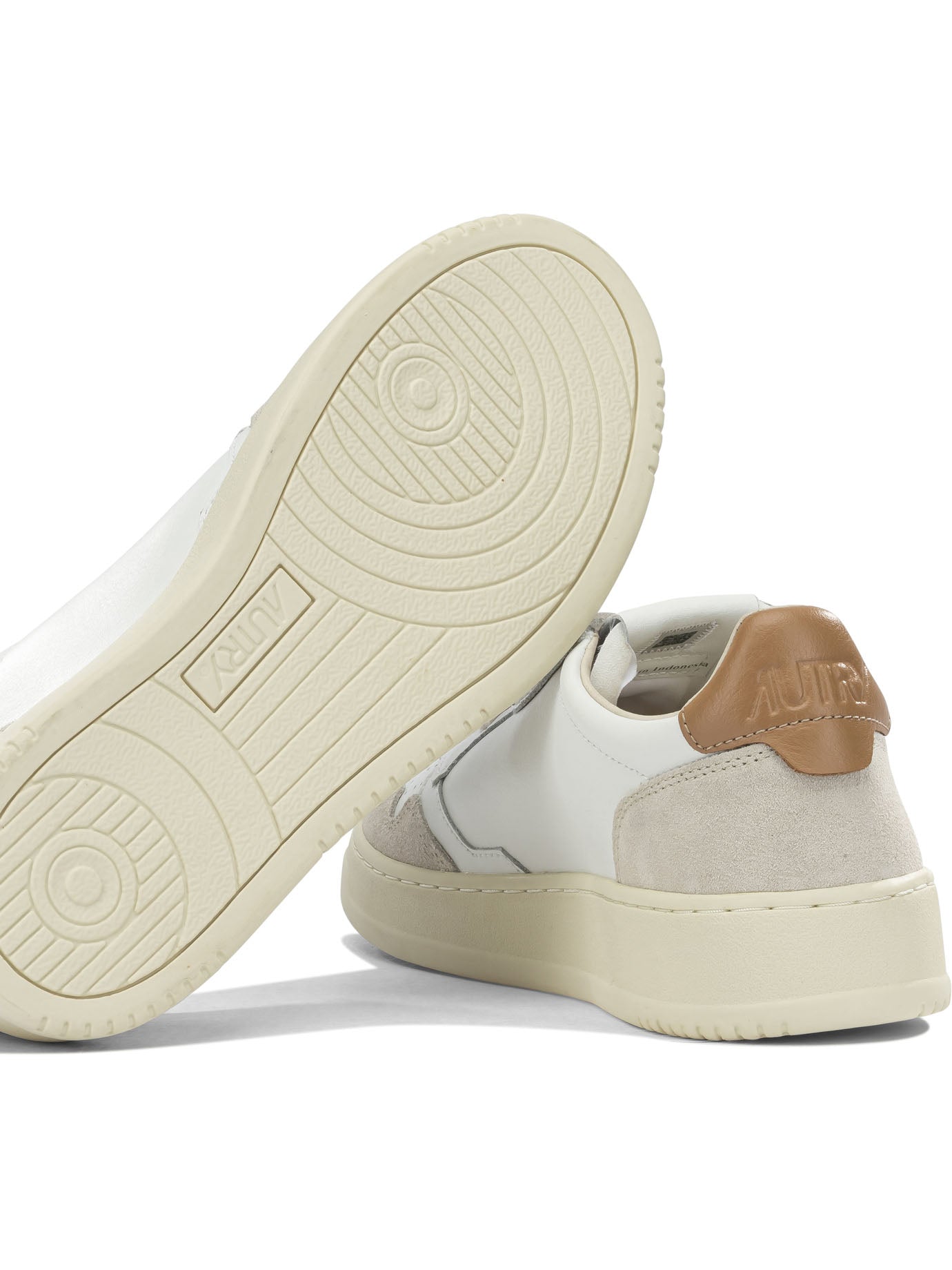 Autry Medalist Low Low Top Sneakers