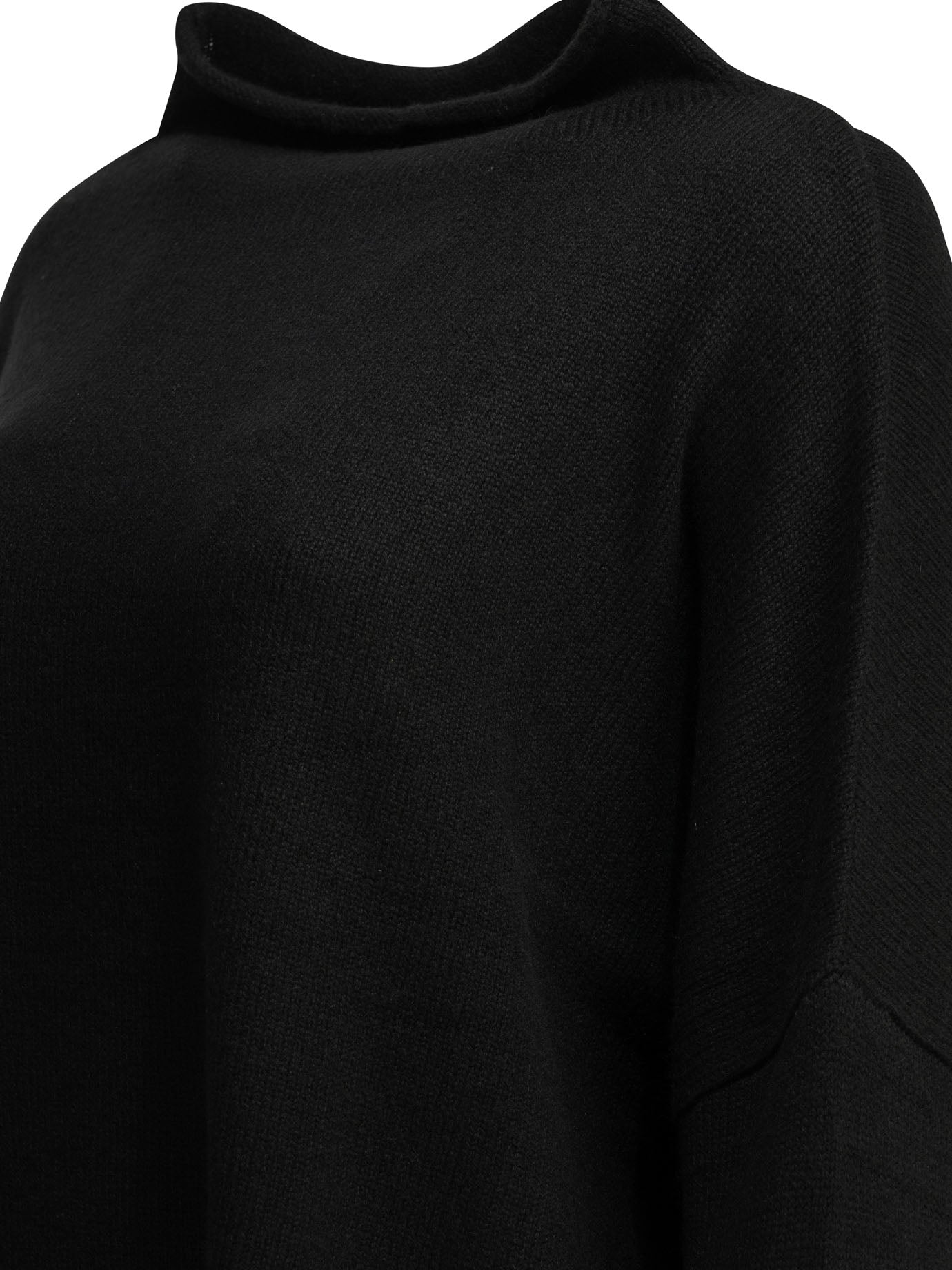 Lisa Yang Knitwear