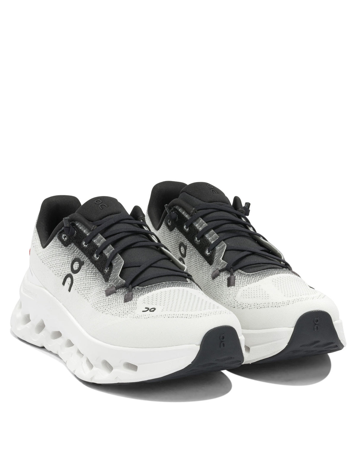 On Running Cloudtilt Low-Top Sneakers