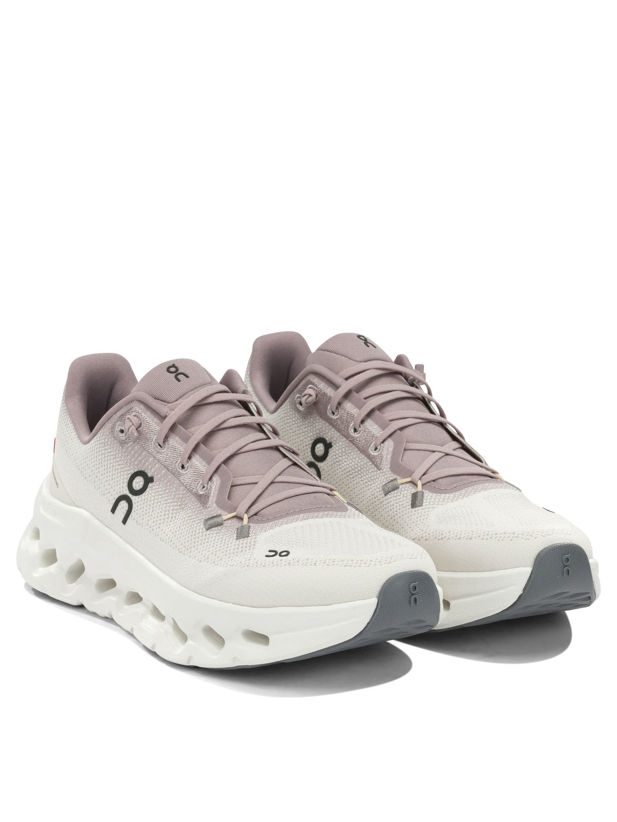 On Running Cloudtilt Low-Top Sneakers