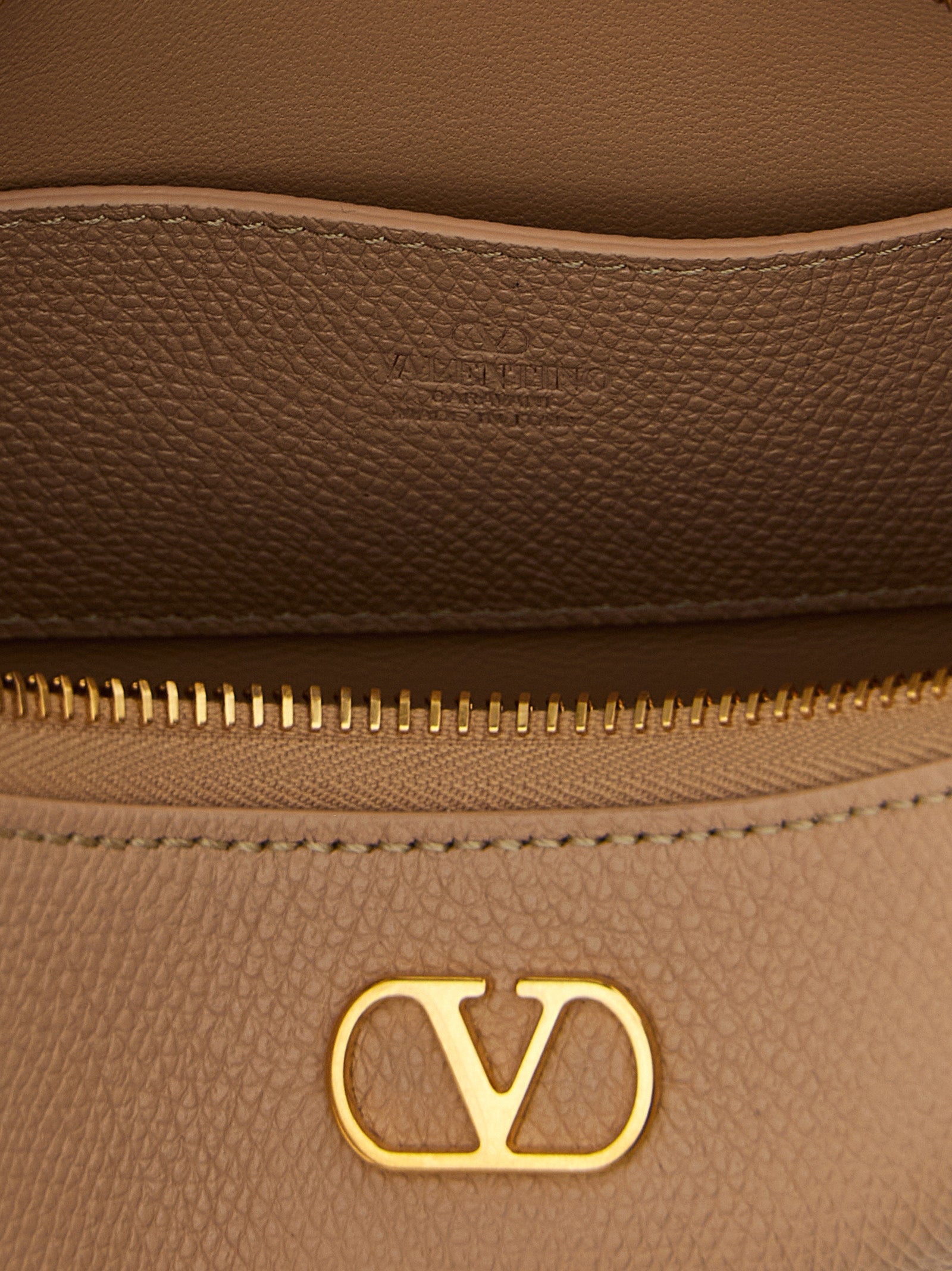 Valentino Garavani Valentino Garavani Vlogo Mini Shoulder Bag